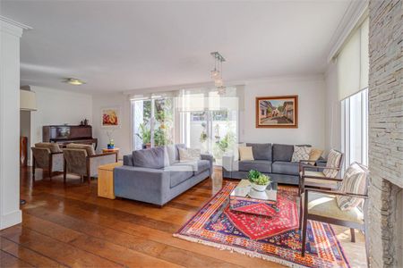 Casa de Condomínio à venda com 4 quartos, 343m² em Chácara Santo Antônio (Zona Sul), São Paulo