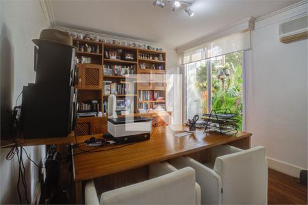 Casa de Condomínio à venda com 4 quartos, 343m² em Chácara Santo Antônio (Zona Sul), São Paulo