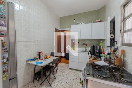 Cozinha de apartamento à venda com 2 quartos, 84m² em Bela Vista, São Paulo