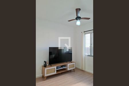 Sala de apartamento para alugar com 2 quartos, 88m² em Guilhermina, Praia Grande