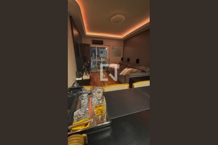 Sala de TV de apartamento à venda com 2 quartos, 70m² em Vila Olímpia, São Paulo