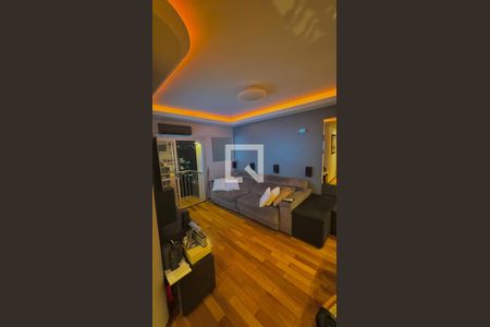 Sala de TV de apartamento à venda com 2 quartos, 70m² em Vila Olímpia, São Paulo