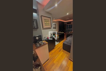 Cozinha de apartamento à venda com 2 quartos, 70m² em Vila Olímpia, São Paulo