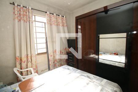 Quarto 1 de casa à venda com 2 quartos, 110m² em Irajá, Rio de Janeiro