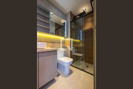 Banheiro de kitnet/studio para alugar com 1 quarto, 24m² em Pinheiros, São Paulo