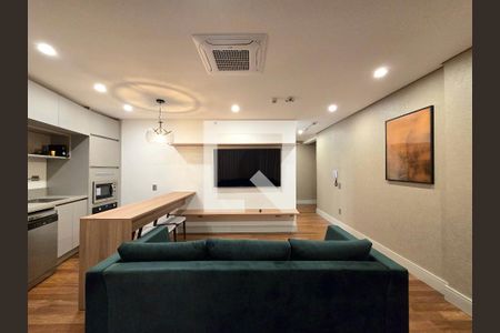 Sala/Cozinha de apartamento à venda com 2 quartos, 73m² em Vila Olímpia, São Paulo