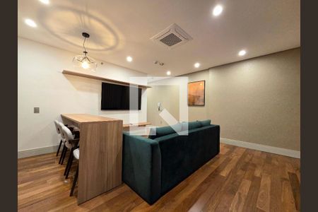 Sala/Cozinha de apartamento à venda com 2 quartos, 73m² em Vila Olímpia, São Paulo