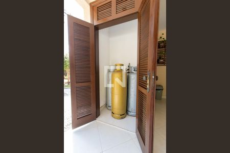 Detalhe de casa à venda com 3 quartos, 700m² em Cidade Industrial de Curitiba, Curitiba