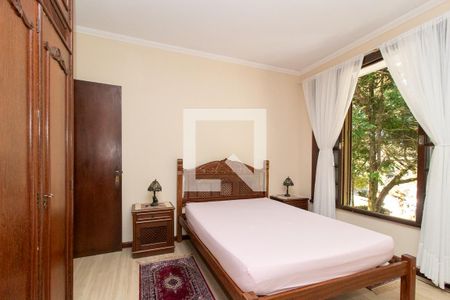 Quarto de casa à venda com 3 quartos, 700m² em Cidade Industrial de Curitiba, Curitiba