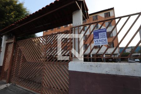 Placa de apartamento à venda com 2 quartos, 50m² em Fazenda da Juta, São Paulo