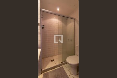 Banheiro social  de apartamento à venda com 1 quarto, 60m² em Copacabana, Rio de Janeiro