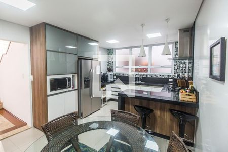 Cozinha de apartamento à venda com 4 quartos, 450m² em Alphaville, Santana de Parnaíba