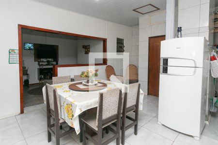Cozinha de casa à venda com 2 quartos, 302m² em São João, Porto Alegre