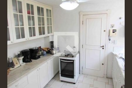 Casa à venda com 3 quartos, 200m² em Campo Belo, São Paulo