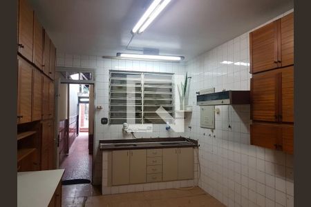 Casa à venda com 3 quartos, 204m² em Parque Colonial, São Paulo