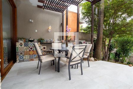 Casa à venda com 3 quartos, 400m² em Brooklin, São Paulo