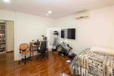 Casa à venda com 3 quartos, 400m² em Brooklin, São Paulo