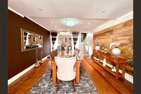 Casa à venda com 5 quartos, 374m² em Residencial Tres (Alphaville), Santana de Parnaíba