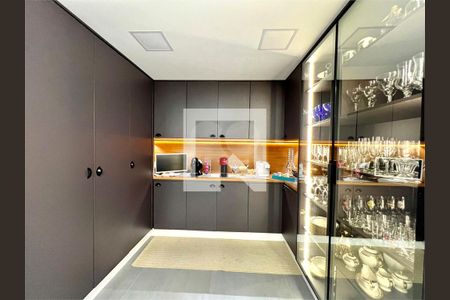 Casa à venda com 5 quartos, 374m² em Residencial Tres (Alphaville), Santana de Parnaíba