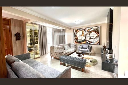 Casa à venda com 5 quartos, 374m² em Residencial Tres (Alphaville), Santana de Parnaíba