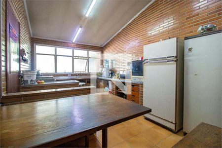 Casa à venda com 3 quartos, 350m² em Jardim Prudência, São Paulo