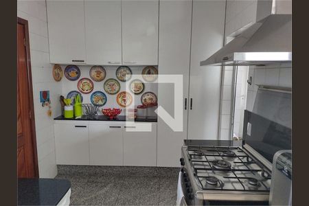 Apartamento à venda com 3 quartos, 245m² em Savassi, Belo Horizonte