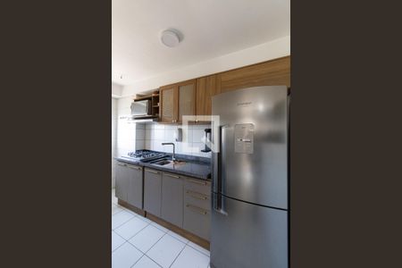 Cozinha e Área de Serviço de apartamento à venda com 2 quartos, 47m² em Vila Silvia, São Paulo