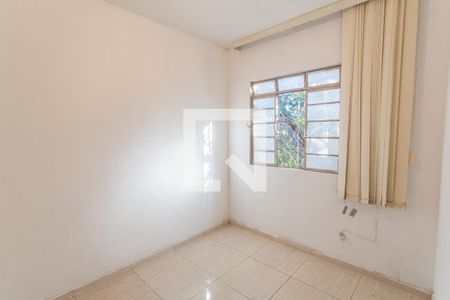Quarto 1 de casa à venda com 2 quartos, 351m² em Santa Efigênia, Belo Horizonte