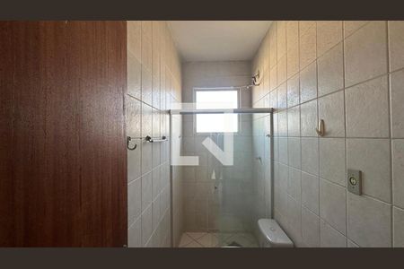 Banheiro de casa à venda com 2 quartos, 69m² em Fonte Grande, Contagem