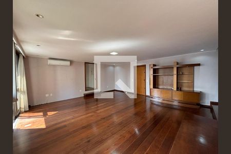 Foto 03 de apartamento à venda com 3 quartos, 157m² em Itaim Bibi, São Paulo