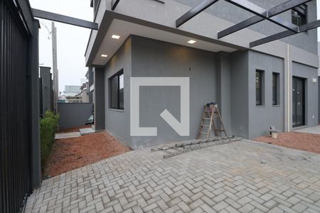 Área externa de casa à venda com 3 quartos, 142m² em São José, Canoas