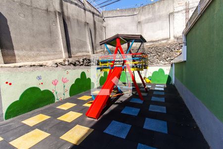 Playground de casa de condomínio à venda com 3 quartos, 125m² em Vila Carmosina, São Paulo