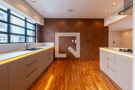 Apartamento à venda com 3 quartos, 180m² em Cerqueira César, São Paulo
