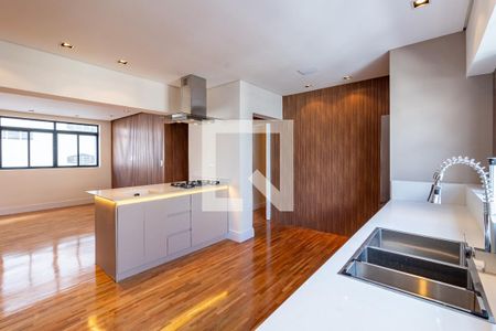 Apartamento à venda com 3 quartos, 180m² em Cerqueira César, São Paulo