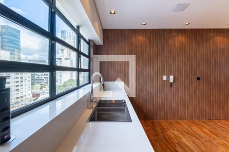 Apartamento à venda com 3 quartos, 180m² em Cerqueira César, São Paulo