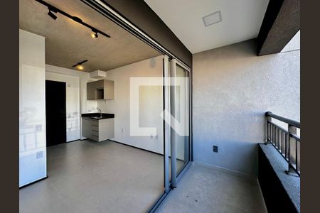 Sacada de kitnet/studio para alugar com 0 quarto, 23m² em Jardim das Acacias, São Paulo