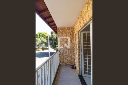 Sacada da Sala 02 de casa à venda com 6 quartos, 311m² em Jardim Miranda, Campinas