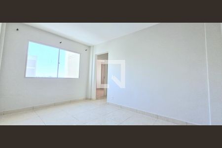 Sala de apartamento à venda com 2 quartos, 47m² em Vila Rica, Lagoa Santa