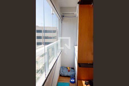 Sacada da Sala de apartamento para alugar com 2 quartos, 47m² em Piratininga, Osasco