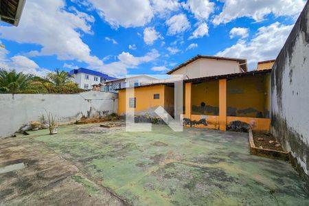 Quintal de casa à venda com 3 quartos, 458m² em Santa Amelia, Belo Horizonte
