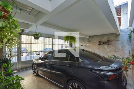 Garagem de casa à venda com 3 quartos, 310m² em Vila Sao Pedro, São Paulo