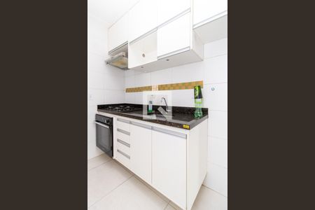 Cozinha de apartamento para alugar com 2 quartos, 42m² em Jardim Brasil, São Paulo