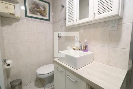 Banheiro Social de apartamento à venda com 2 quartos, 77m² em Vila Rosa, Novo Hamburgo