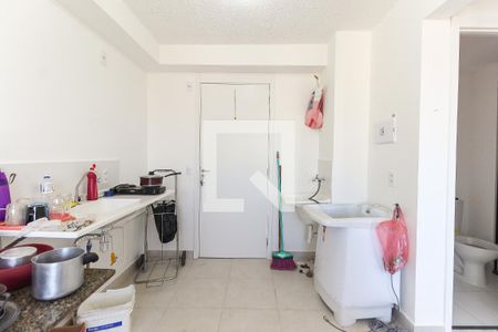 Cozinha de apartamento à venda com 2 quartos, 32m² em Vila Carmosina, São Paulo