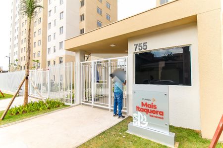 Fachada do Prédio de apartamento à venda com 2 quartos, 32m² em Vila Carmosina, São Paulo