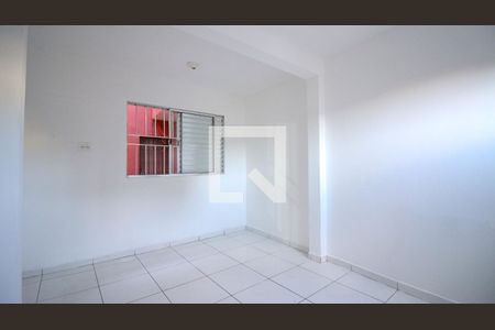 Sala/Quarto de casa para alugar com 1 quarto, 50m² em Jardim Dona Sinha, São Paulo
