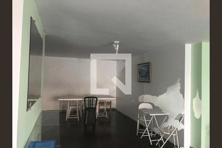 Casa à venda com 3 quartos, 330m² em Vila Monumento, São Paulo