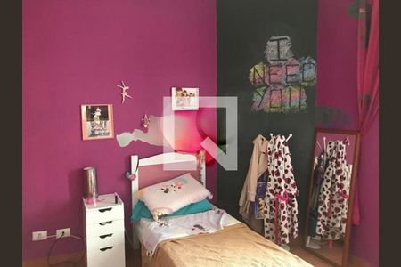 Casa à venda com 3 quartos, 330m² em Vila Monumento, São Paulo