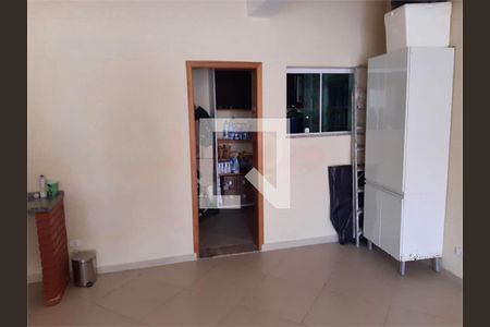 Casa à venda com 4 quartos, 300m² em Parque Sao Domingos, São Paulo