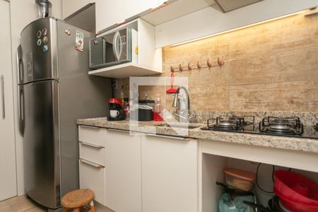 Cozinha de apartamento à venda com 1 quarto, 40m² em Santa Maria Goretti, Porto Alegre
